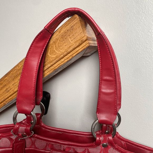 COACH Signature Gallery Orange Canvas Pleated Large Tote, EUC, MSRP $358. - Picture 3 of 12